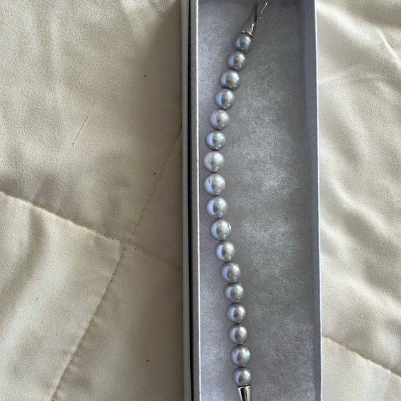 Genuine Cultured pearl bracelet and matching earrings - Picture 3 of 4